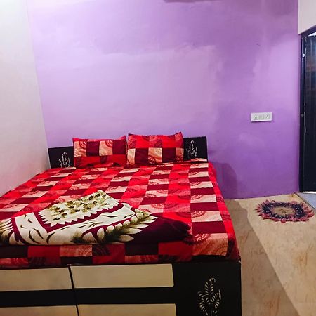 Jay Shree Radhey Home Stay マトゥラー エクステリア 写真