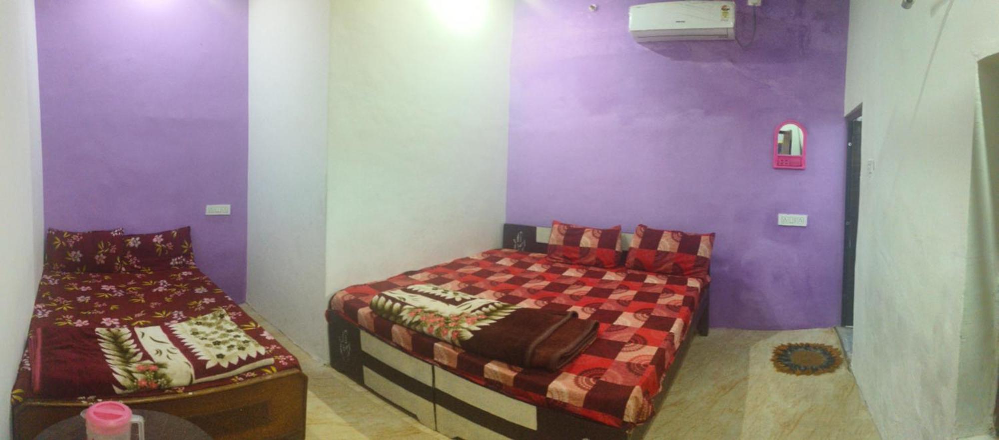 Jay Shree Radhey Home Stay マトゥラー エクステリア 写真