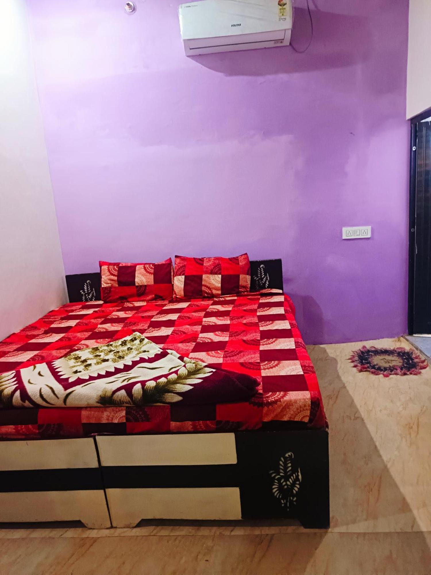 Jay Shree Radhey Home Stay マトゥラー エクステリア 写真
